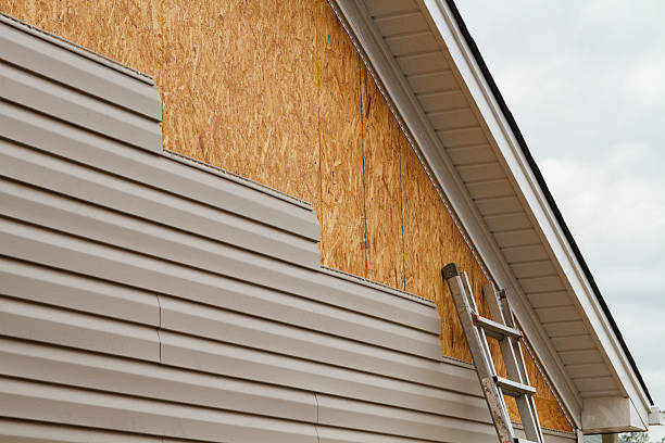 Professional Fiber Cement Siding technician working in Darlington, PA